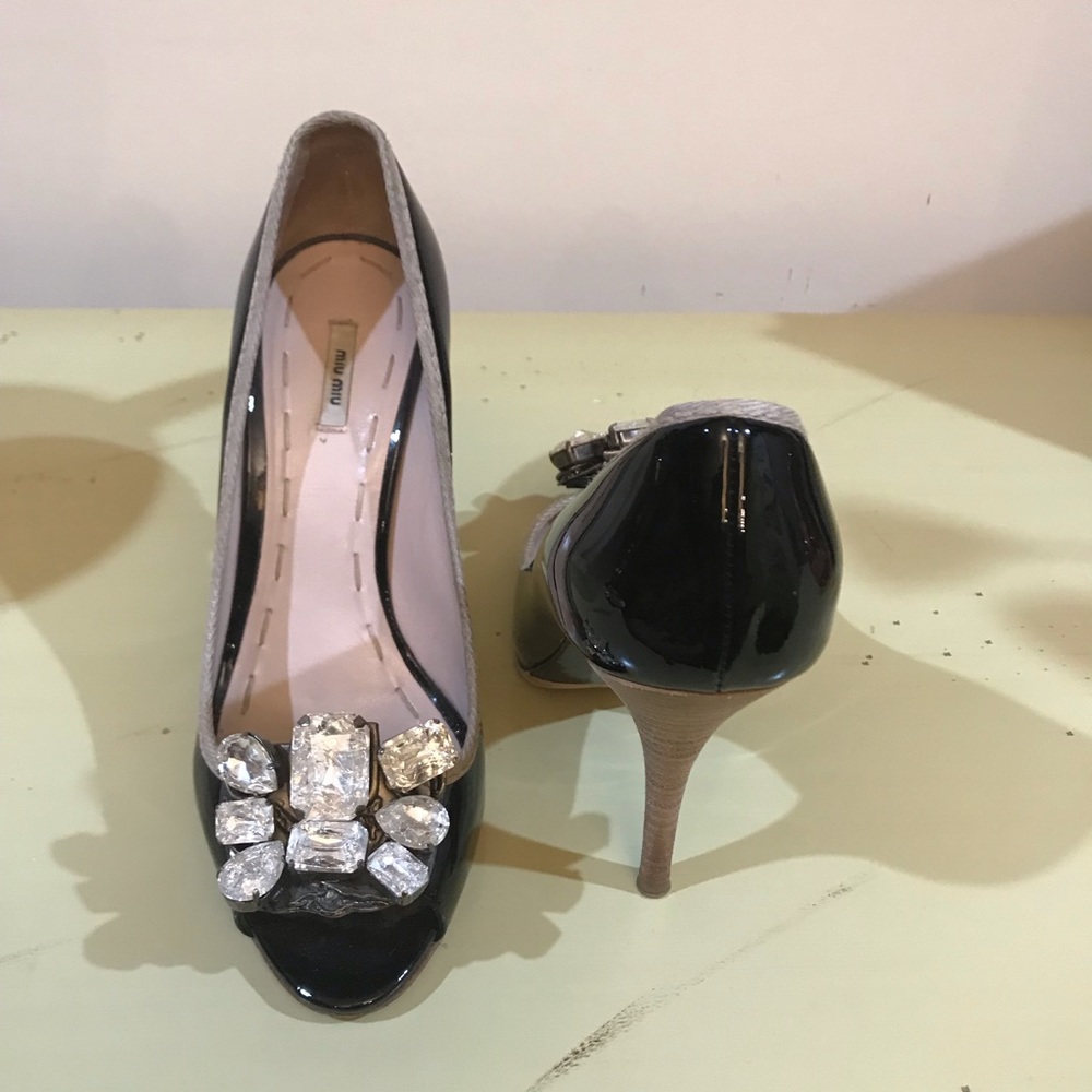 Miu Miu High Heel with beautiful buckle!!!